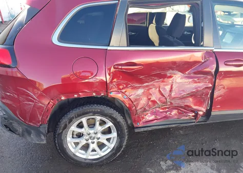 2014 Jeep Cherokee Latitude z USA, uszkodzony, nr VIN 1C4PJMCS5EW247986